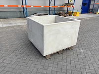 Bloembak beton - grijs - 120 x 120 x 80cm - afbeelding 3 van  3
