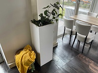 Bloembak met kunstplant (2x) - afbeelding 1 van  2