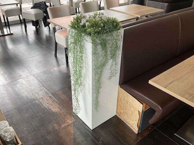Bloembak met kunstplant (2x) - afbeelding 2 van  2