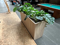 Bloembak v.v kunstbloemen 160x44x83cm - afbeelding 2 van  4