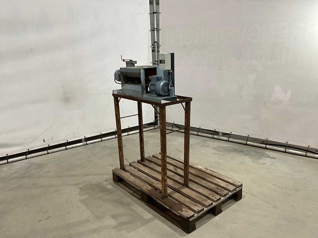 Bloemen ontbraam machine - afbeelding 1 van  8