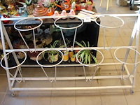 Bloemenrek. afmeting 150 x 45 x 80 cm. - afbeelding 1 van  2