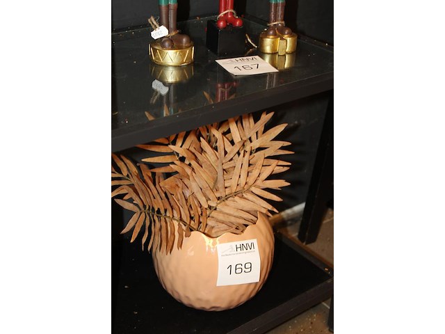 Bloemenvaas met kunstbladeren hoogte ca. 30 cm. - afbeelding 2 van  2