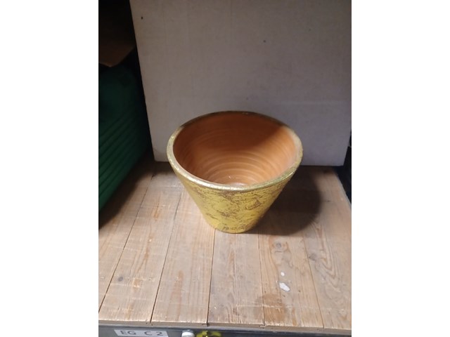 Bloempot aardewerk gold hoog 18 cm doorsnee 25cm aantal 1 stuks. - afbeelding 3 van  5