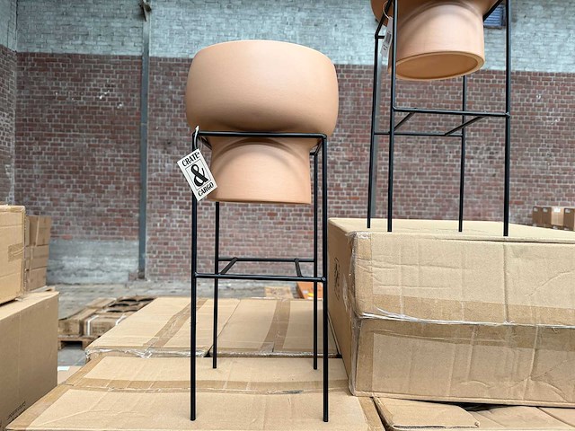 Bloempot in staander (28x) - afbeelding 2 van  6