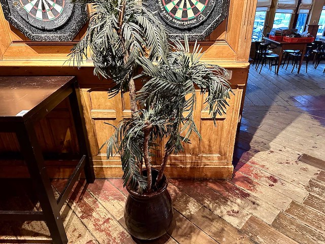 Bloempot met kunstplanten (2x) - afbeelding 1 van  4