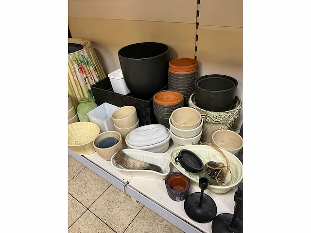 Bloempotten en puddingvormen - afbeelding 5 van  7