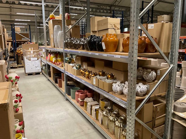 Bloempotten en vazen - afbeelding 1 van  32