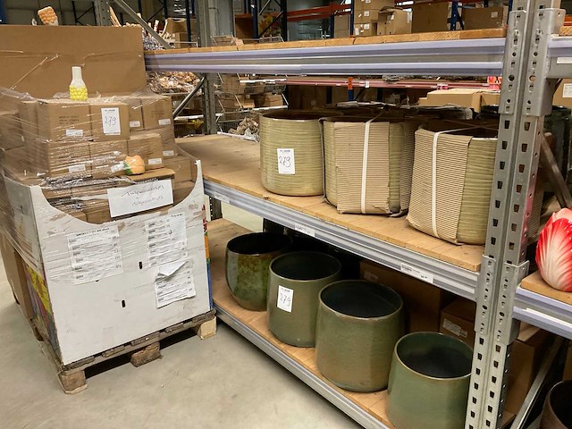 Bloempotten en vazen - afbeelding 12 van  32