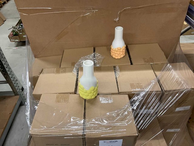 Bloempotten en vazen - afbeelding 27 van  32