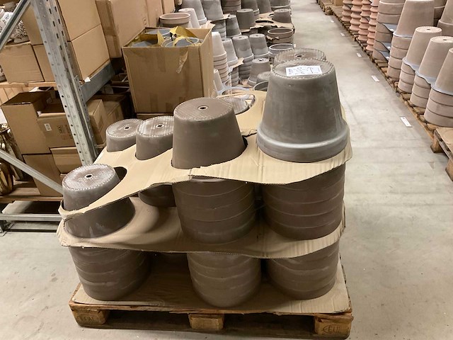 Bloempotten - afbeelding 15 van  15