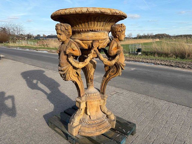 Bloemvaas met putti - afbeelding 3 van  5