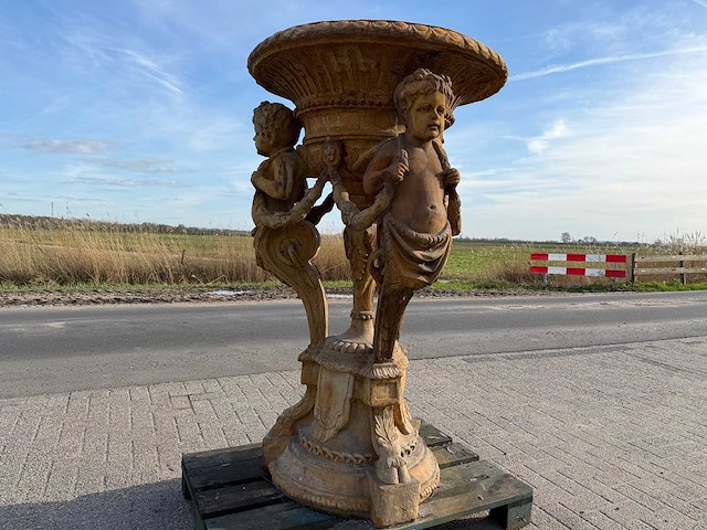 Bloemvaas met putti - afbeelding 5 van  5
