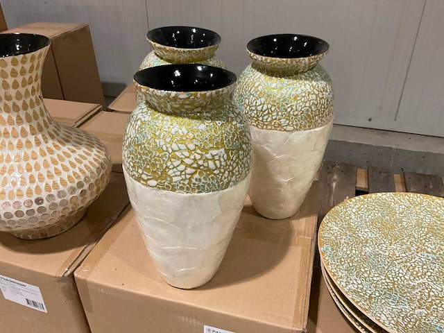 Bloemvazen en schalen mozaïek - afbeelding 8 van  26