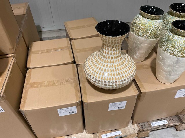 Bloemvazen en schalen mozaïek - afbeelding 10 van  26