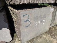 Blok graniet - voorraad natuursteen - afbeelding 1 van  1