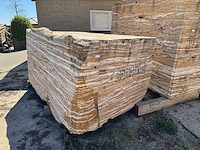 Blok marmer - voorraad natuursteen - afbeelding 1 van  2