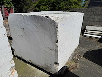 Blok marmer - voorraad natuursteen - afbeelding 2 van  2