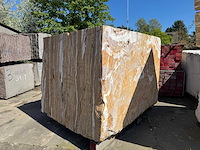 Blok marmer - voorraad natuursteen - afbeelding 2 van  2