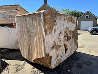 Blok marmer - voorraad natuursteen - afbeelding 1 van  2