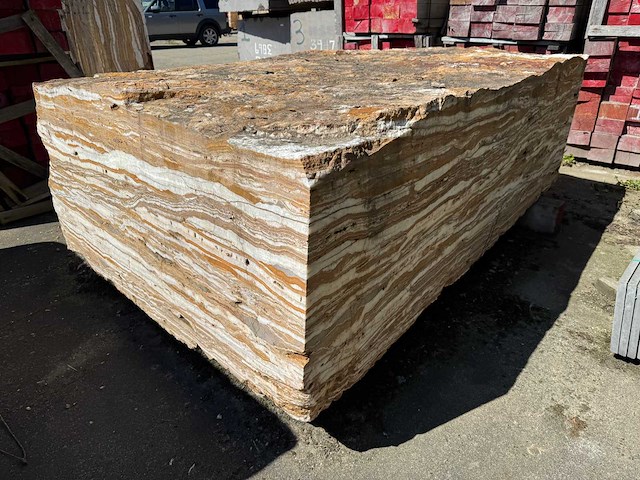 Blok marmer - voorraad natuursteen - afbeelding 2 van  2