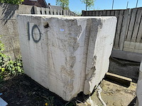 Blok marmer - voorraad natuursteen - afbeelding 1 van  2