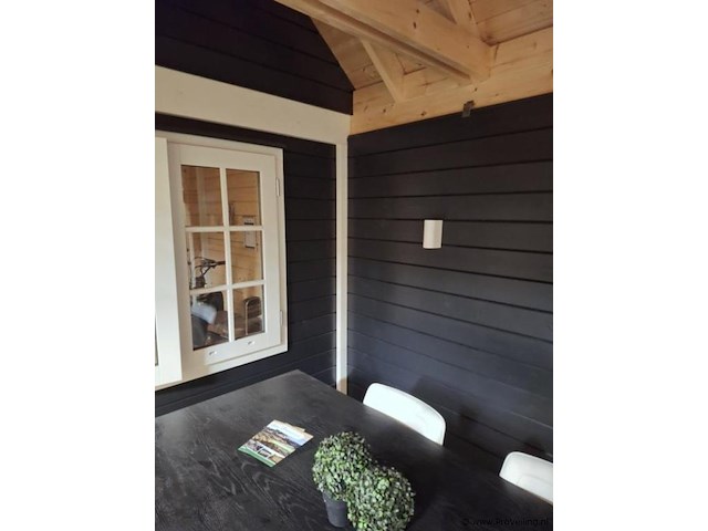 Blokhut (vuren) met veranda - 550x250cm - afbeelding 9 van  34