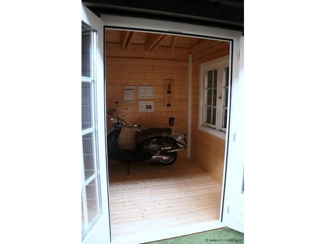 Blokhut (vuren) met veranda - 550x250cm - afbeelding 18 van  34