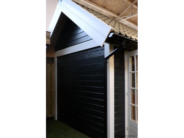 Blokhut (vuren) met veranda - 550x250cm - afbeelding 25 van  34