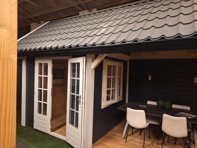 Blokhut (vuren) met veranda - 550x250cm - afbeelding 23 van  34