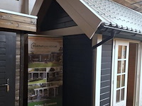Blokhut (vuren) met veranda - 550x250cm - afbeelding 33 van  34