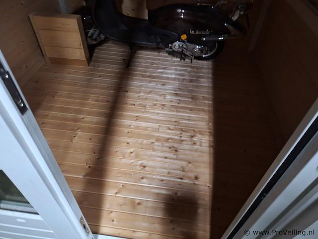 Blokhut (vuren) met veranda - 550x250cm - afbeelding 34 van  34