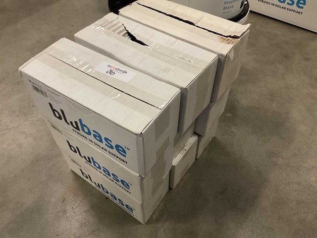Blubase bevestigingsmateriaal (9x) - afbeelding 1 van  2