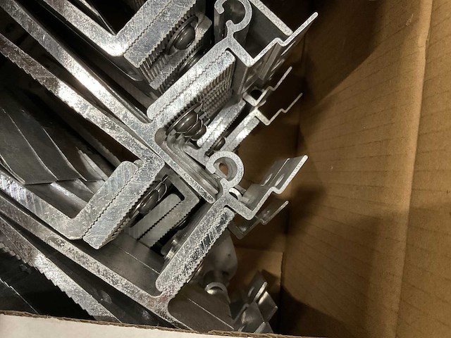 Blubase robots rotatie dakhaak bevestigingsmateriaal (3x) - afbeelding 2 van  3