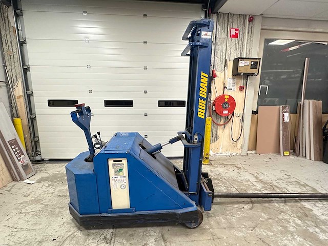 Blue giant - lt144w30 - stapelaar - afbeelding 4 van  11
