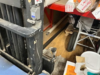 Blue giant - stapelaar met priem voor tapijtrollen - afbeelding 5 van  9