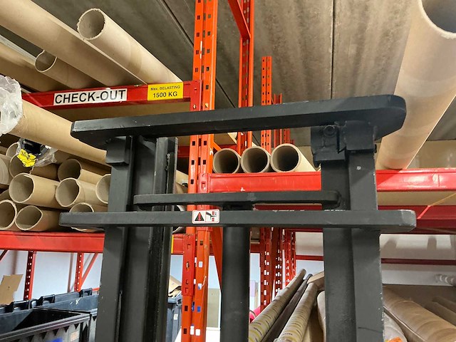 Blue giant - stapelaar met priem voor tapijtrollen - afbeelding 7 van  9