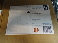 Blue label - brondby - fonteinkraan - afbeelding 2 van  2
