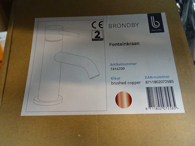 Blue label - brondby - fonteinkraan - afbeelding 2 van  2