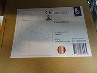 Blue label - brondby - fonteinkraan - afbeelding 2 van  2