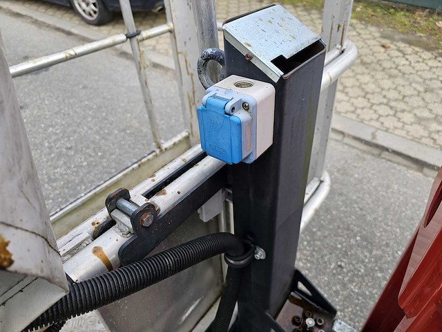 Bluelift - c22/11 - 22m werkhoogte - 10.8m horizontaal - knikarm/telescoop spinhoogwerker - afbeelding 2 van  24