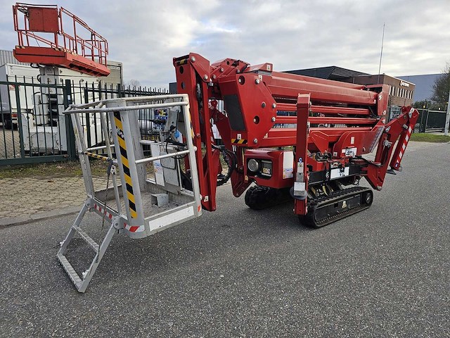 Bluelift - c22/11 - 22m werkhoogte - 10.8m horizontaal - knikarm/telescoop spinhoogwerker - afbeelding 1 van  24