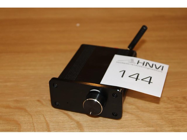 Bluetooth ontvanger aquasound met 2 speaker uitgangen. - afbeelding 1 van  2