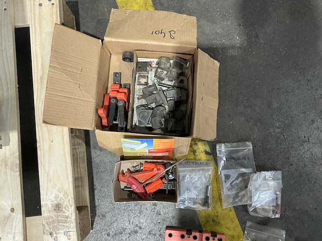 Blum - minipress msp - scharnierboormachine - afbeelding 4 van  13
