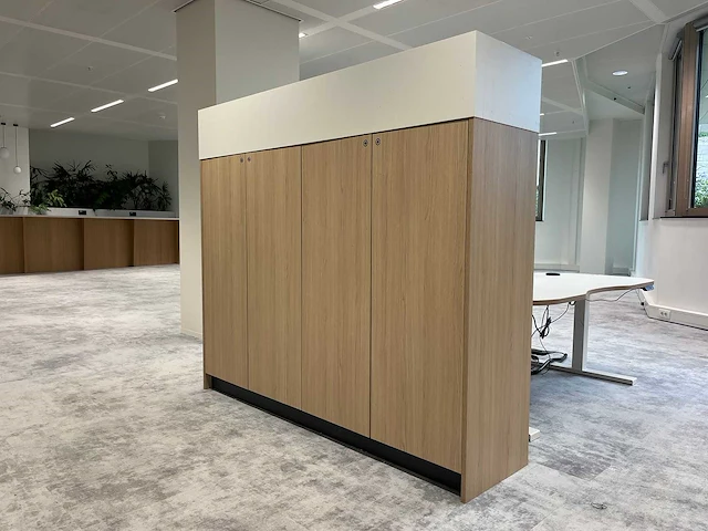 Blum - moderne archiefkast met plantenbak 181x45 - afbeelding 1 van  12