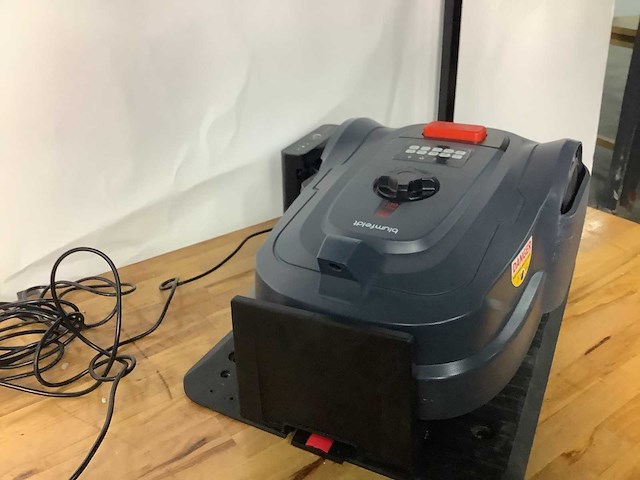 Blumfeldt - robot grasmaaier - afbeelding 5 van  9