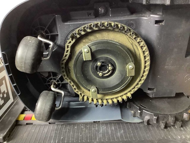 Blumfeldt - robot grasmaaier - afbeelding 6 van  9