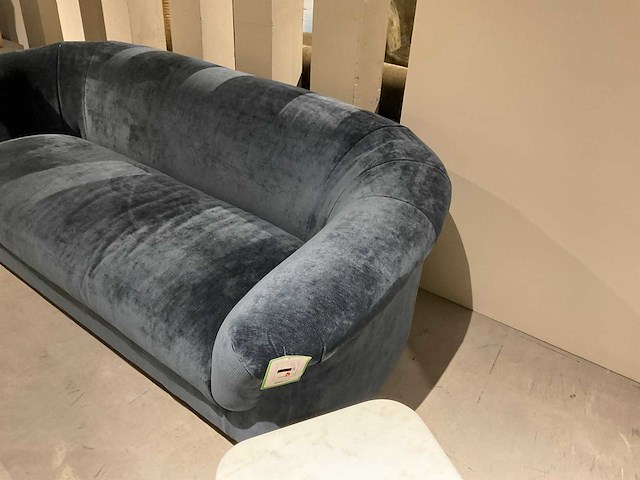 Blury sofa - afbeelding 3 van  12