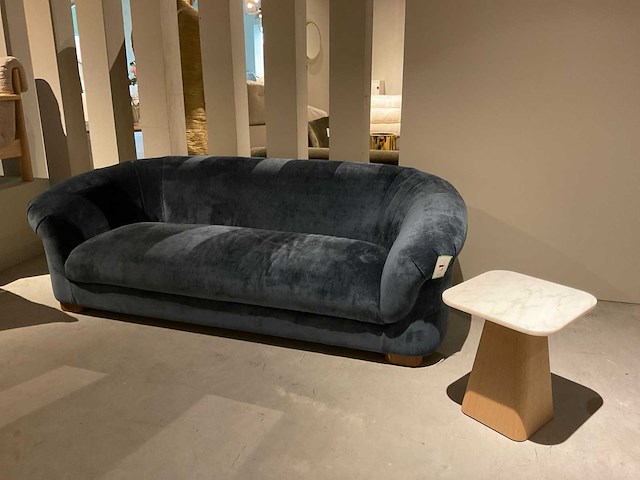 Blury sofa - afbeelding 1 van  12