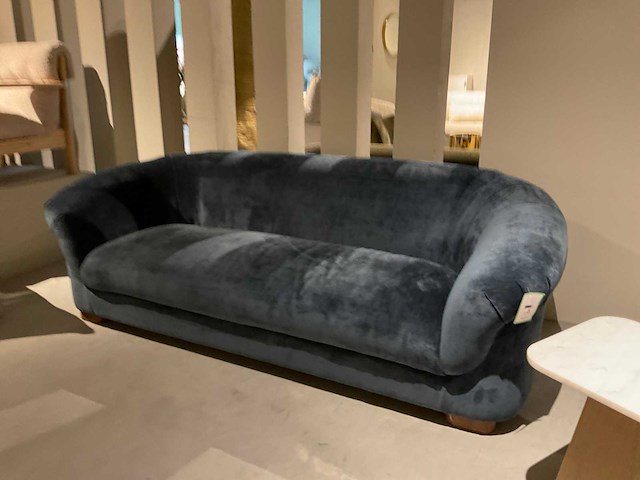 Blury sofa - afbeelding 6 van  12